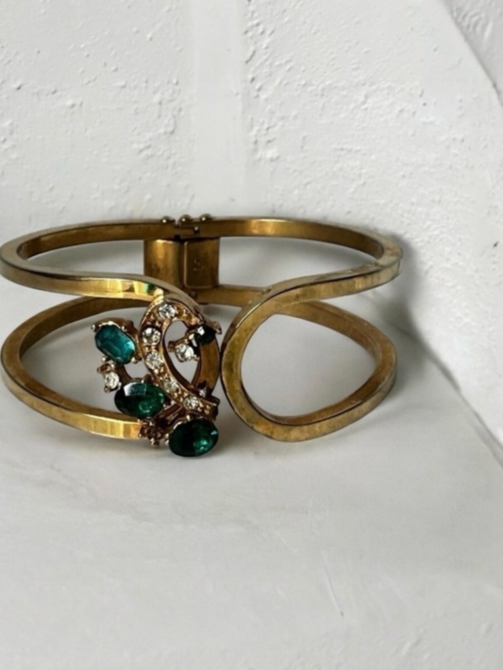 Vintage 50s Gold tone Green blue clear Rhinestones Cuff Bracelet..
